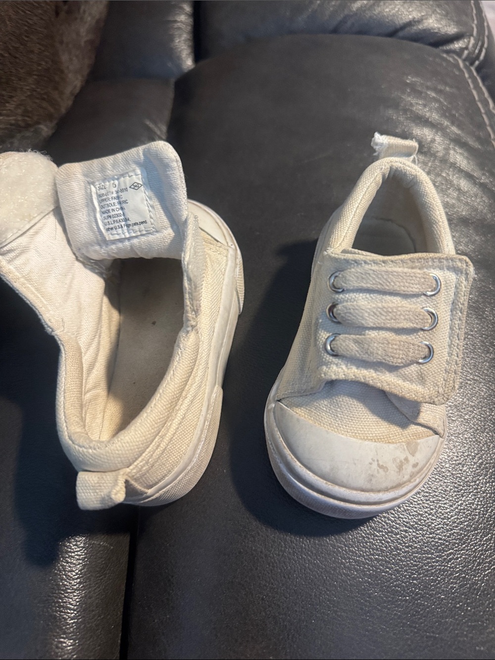 Baby size 5 Canvas Slip-On Sneakers in Off-White